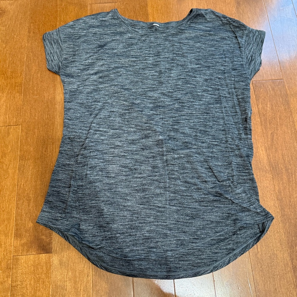 Lululemon Women's Heather Gray T-Shirt